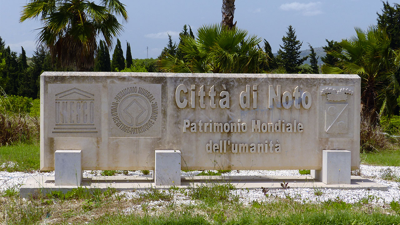 Noto Sicily UNESCO Baroque City Welcome Plate